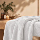 ZenGrowth Serenza Mikrofaser-Massagehandtuch 100 x 220 cm weiß