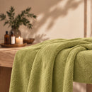 ZenGrowth Serenza microvezel massage handdoek 100 x 220cm olijfgroen licht